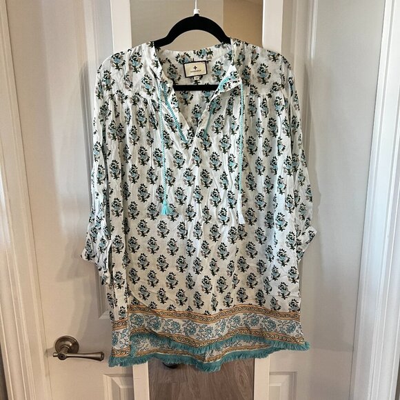 565 Tuckernuck Dainty Hydrangea Bondi Coverup Size XS Color Blue White Green - Picture 5 of 9